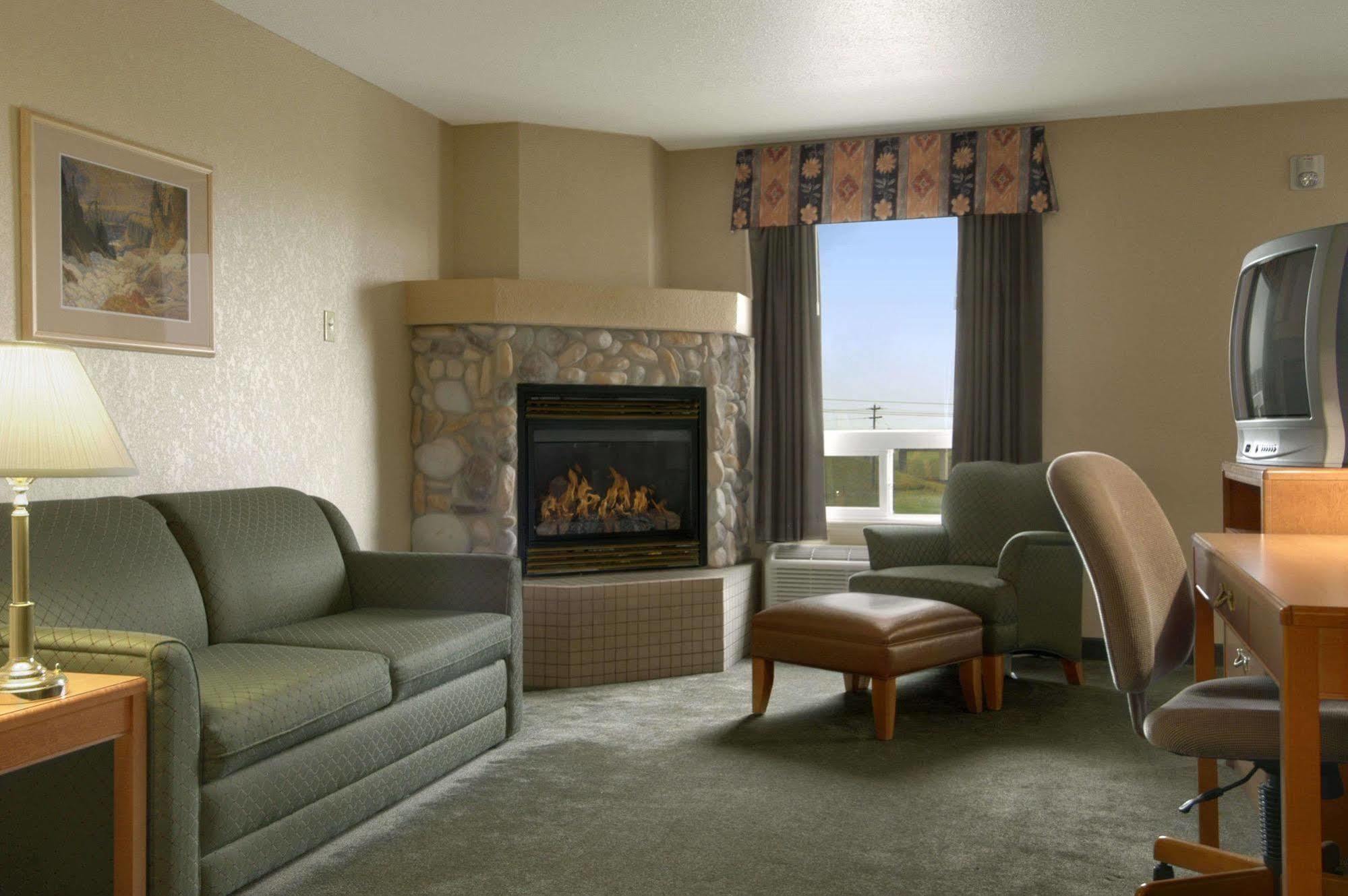 Days Inn By Wyndham Red Deer Quarto foto